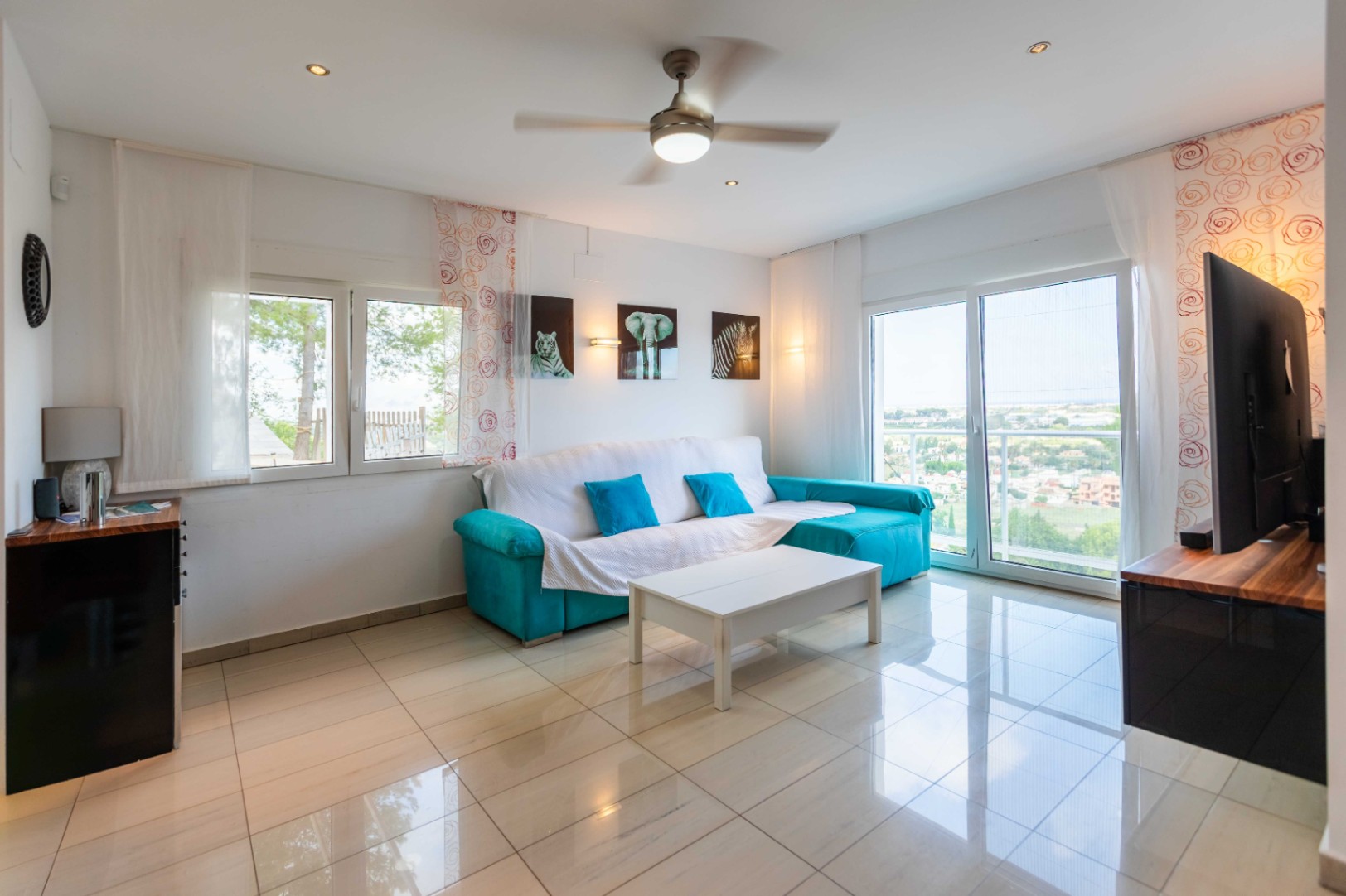 Casa con tres dormitorios en venta en Denia, La Pedrera