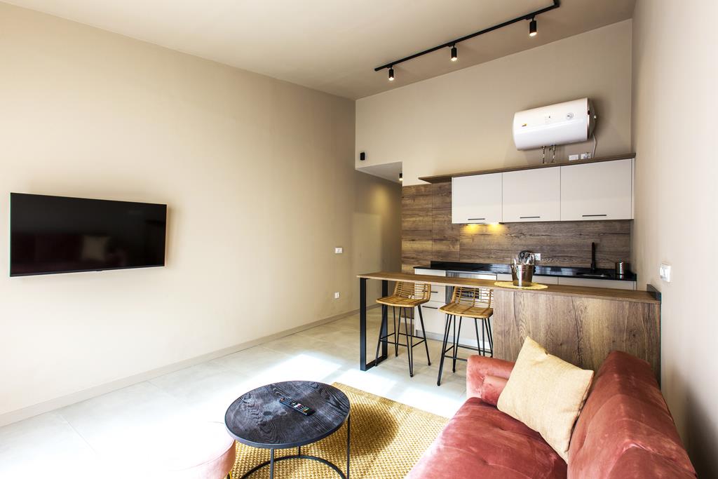 Reforma integral compuesta por cinco apartamentos y con licencia de alquiler turístico, Dénia centro